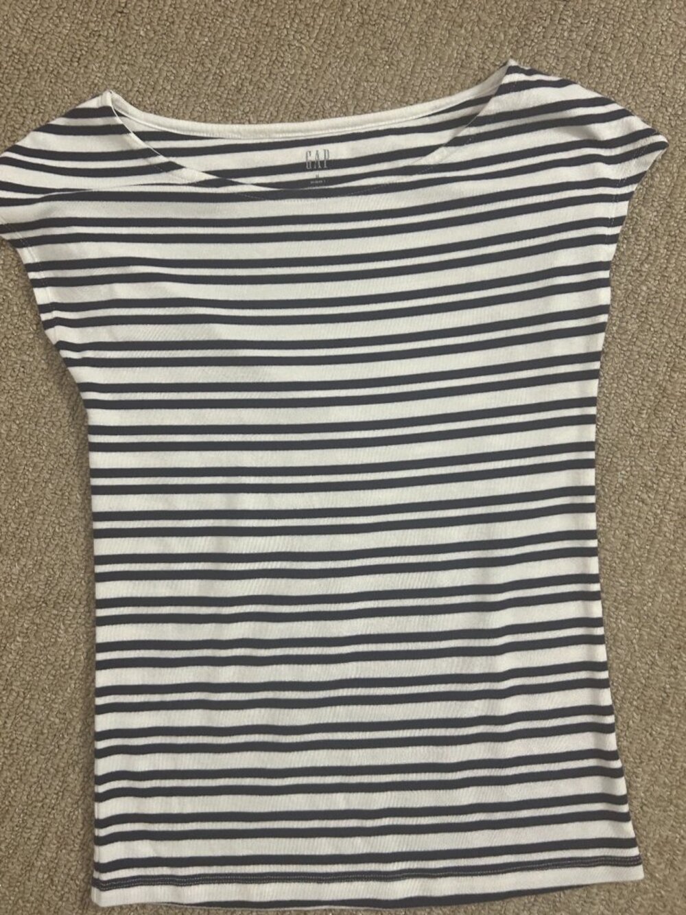 GAP Navy & White Top – Size M – Like New